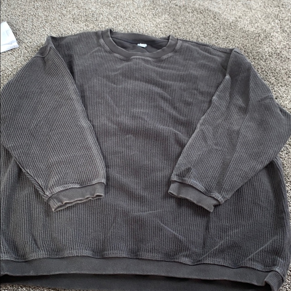 Black oversized sweatshirt